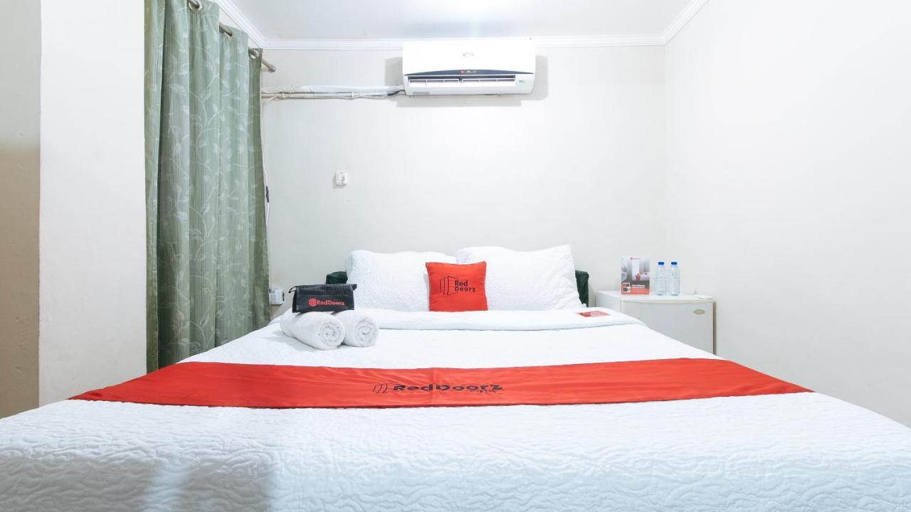 Reddoorz Plus At Lagoon Resort Zambales Олонгапо Екстериор снимка