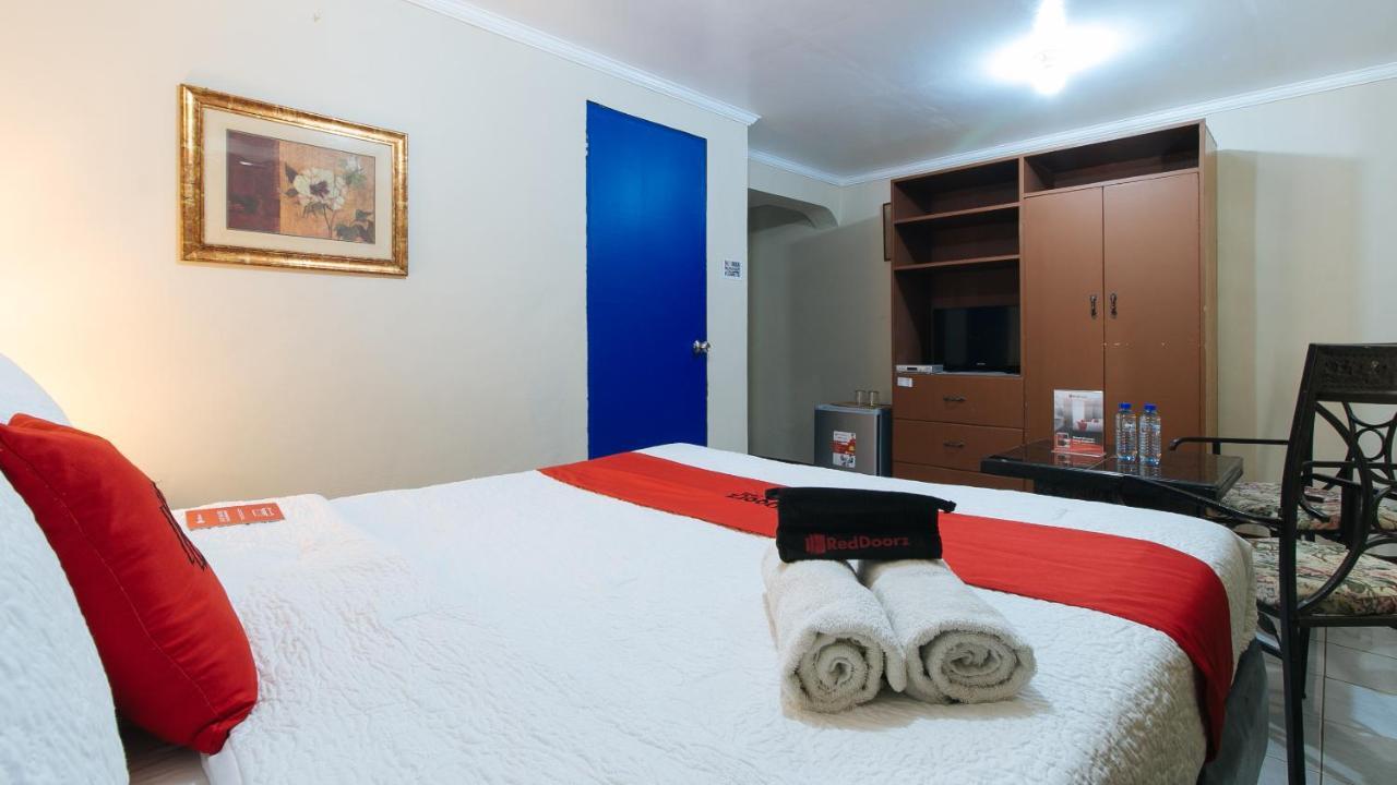 Reddoorz Plus At Lagoon Resort Zambales Олонгапо Екстериор снимка