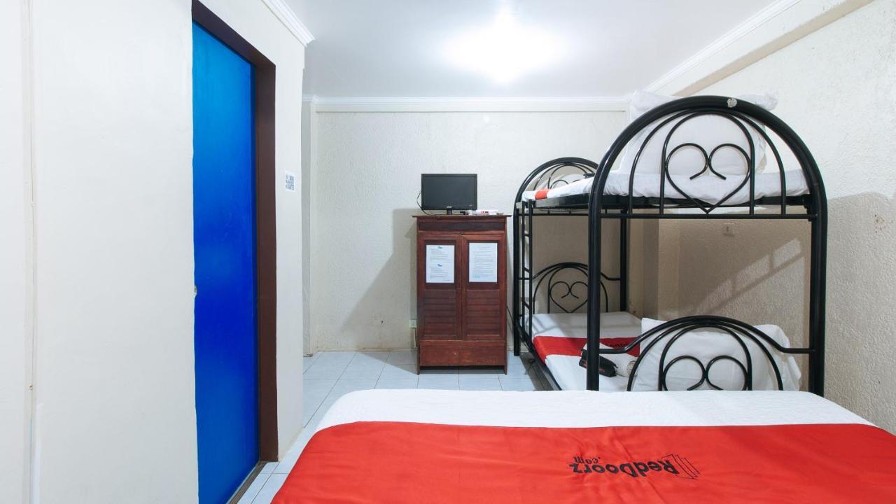 Reddoorz Plus At Lagoon Resort Zambales Олонгапо Екстериор снимка