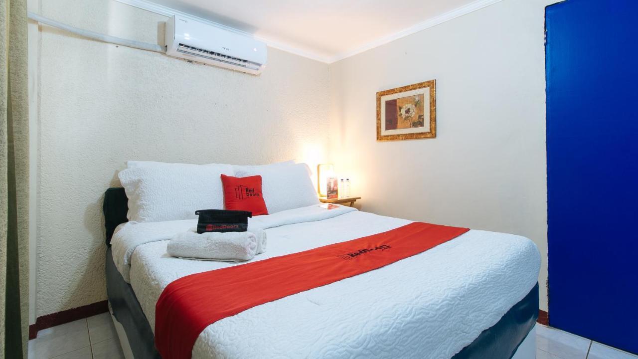 Reddoorz Plus At Lagoon Resort Zambales Олонгапо Екстериор снимка